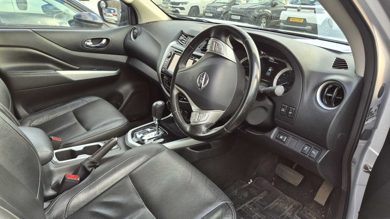 Used Nissan Navara 2018 for sale - 77281796: Photo 4