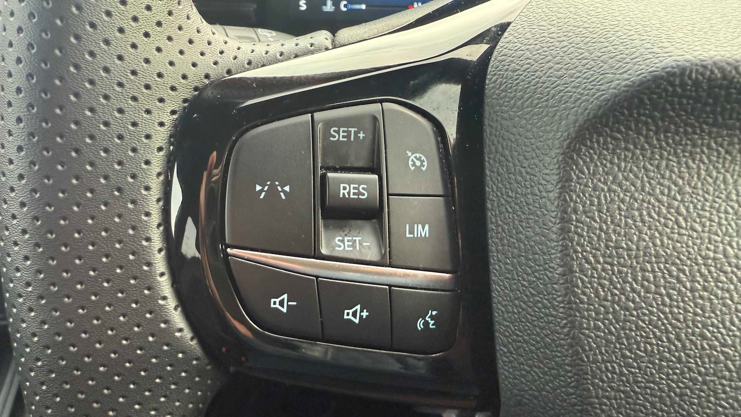 Used Ford Puma 2025 for sale - 76339557: Photo 21