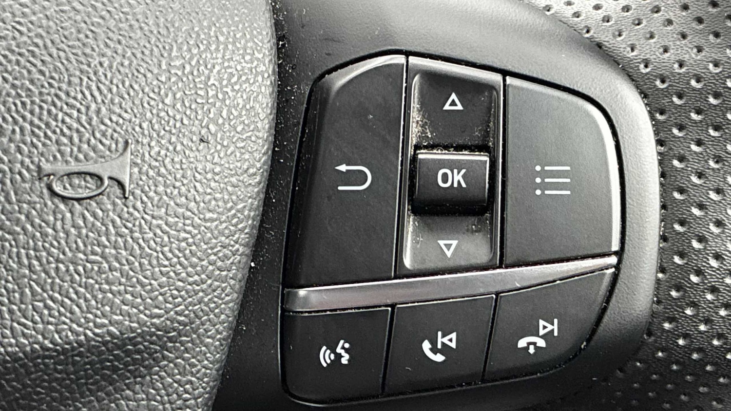 Used Ford Puma 2023 for sale - 76242488: Photo 30