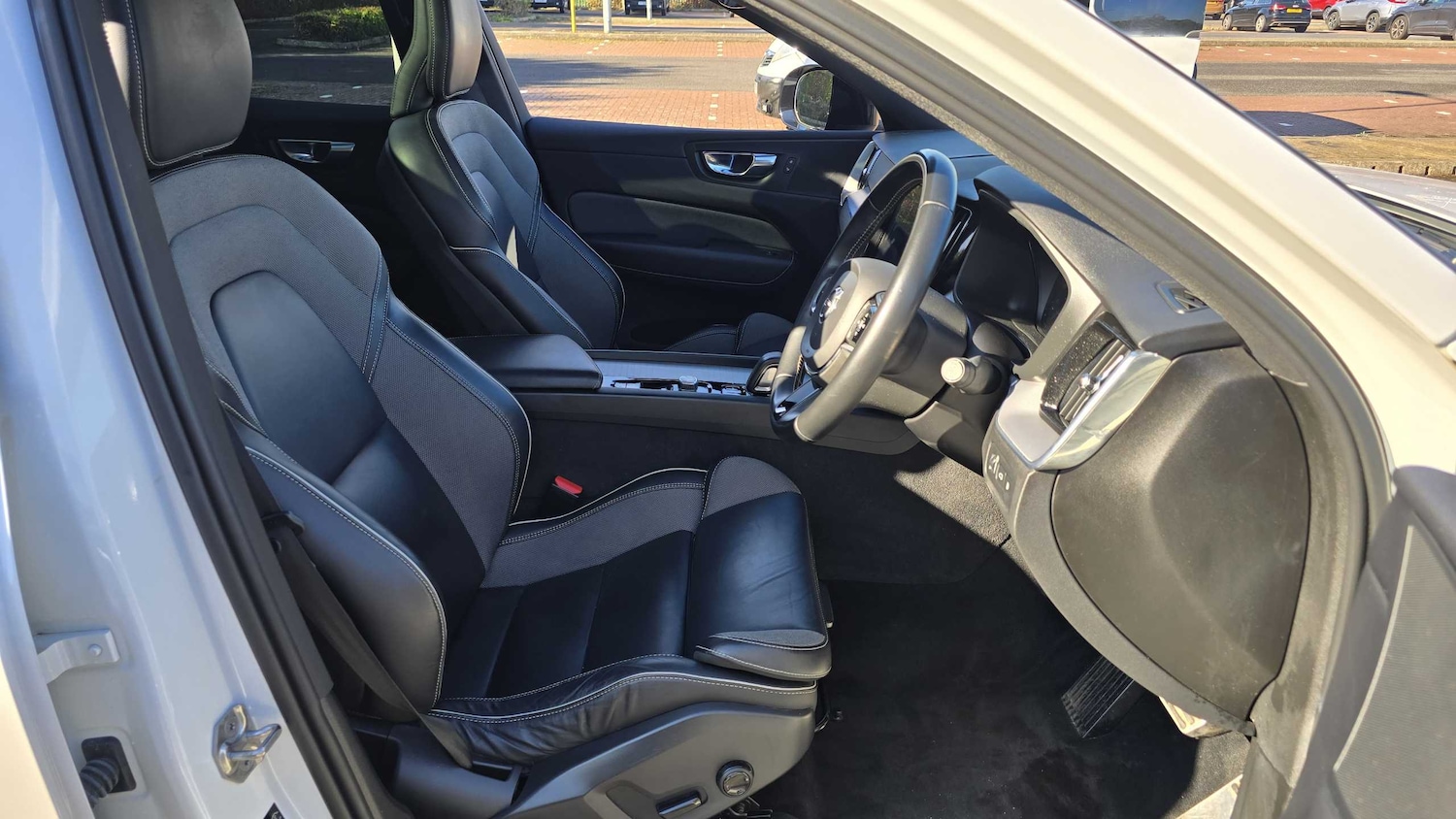 Used Volvo XC60 2020 for sale - 75981209: Photo 21