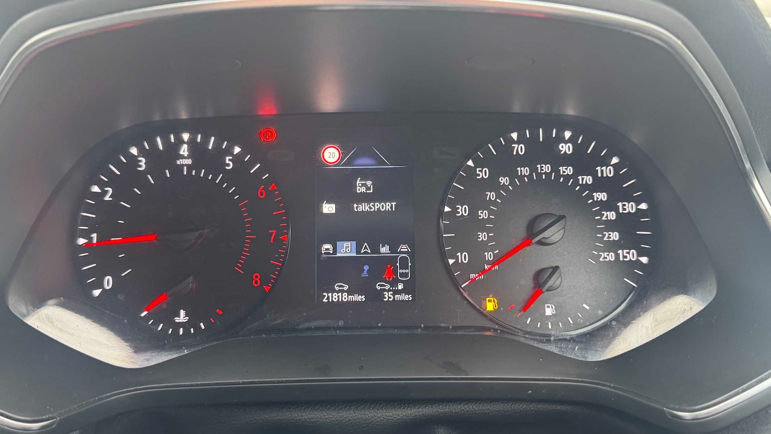 Used Renault Captur 2021 for sale - 76459838: Photo 25