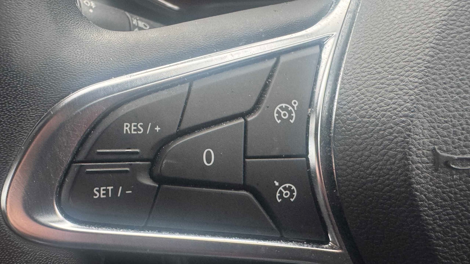 Used Renault Captur 2021 for sale - 76459838: Photo 26