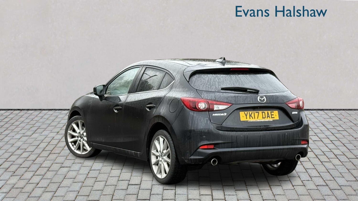 Used Mazda Mazda3 2017 for sale - 77257338: Photo 2