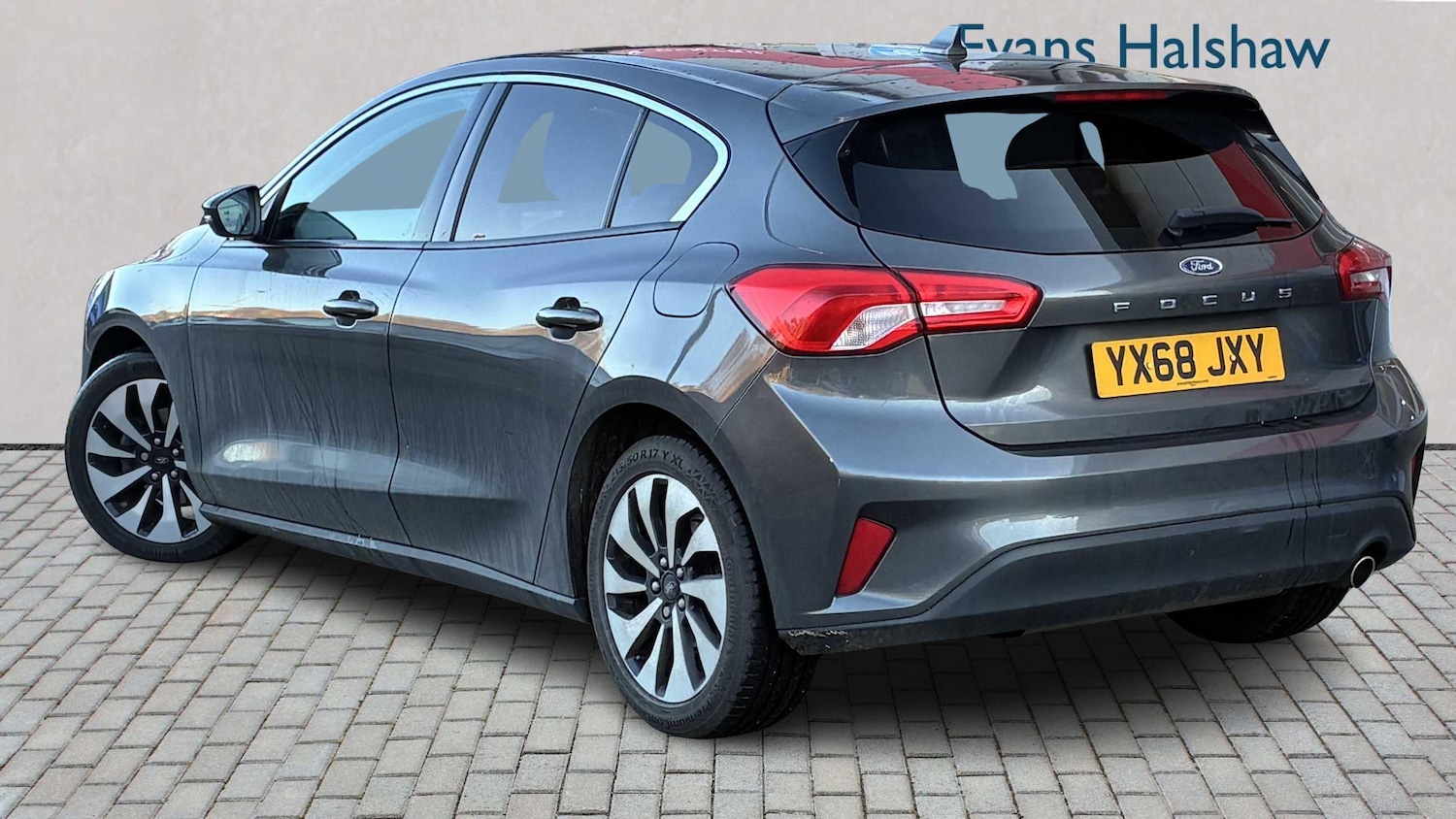 Used Ford Focus 2018 for sale - 76789282: Photo 2