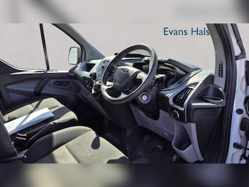 Used Ford Transit Custom 2017 for sale - 78209264: Photo