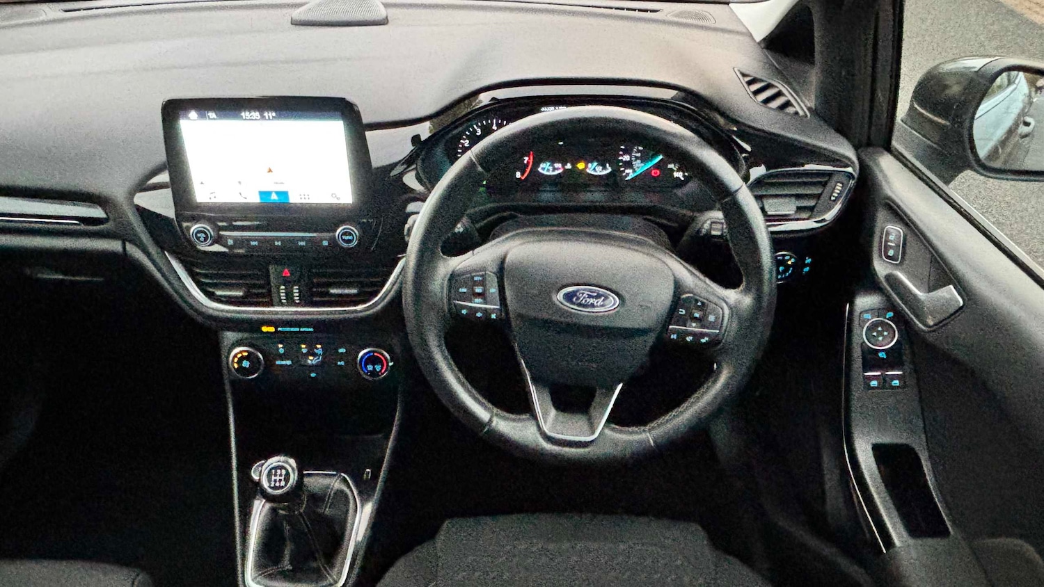 Used Ford Fiesta 2018 for sale - 76610532: Photo 11