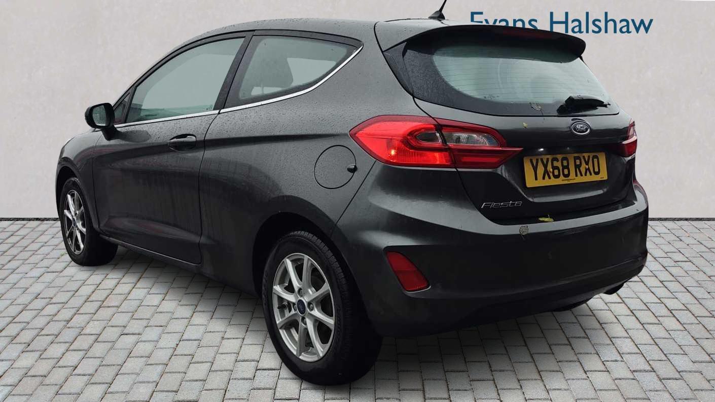 Used Ford Fiesta 2018 for sale - 76610532: Photo 2