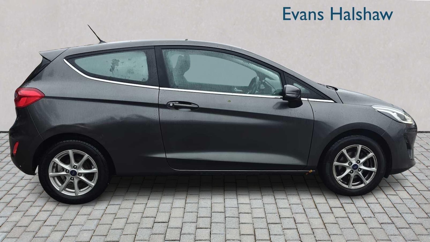 Used Ford Fiesta 2018 for sale - 76610532: Photo 3