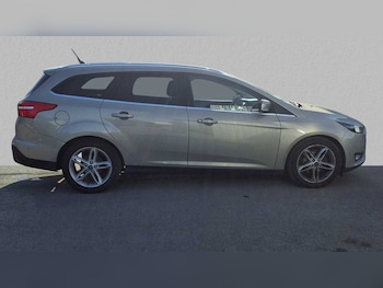 Used Ford Focus 2017 for sale - 75317608: Photo