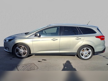 Used Ford Focus 2017 for sale - 75317608: Photo