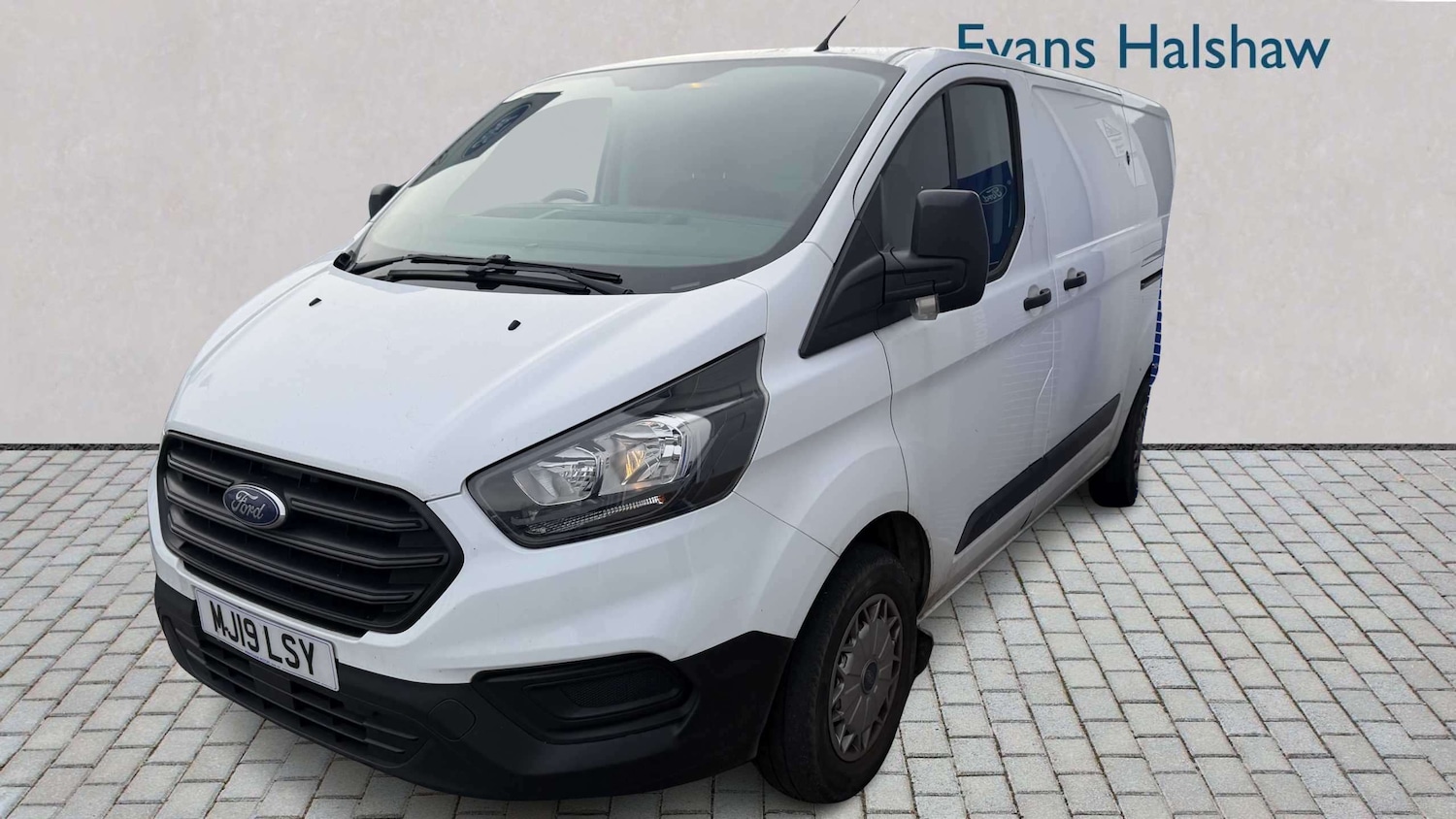Used Ford Transit Custom 2019 for sale - 77995827: Photo 2