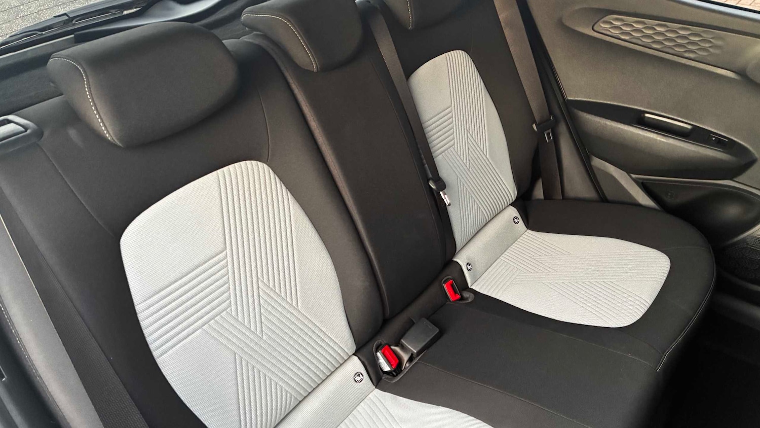 Used Hyundai i10 2021 for sale - 76411248: Photo 8