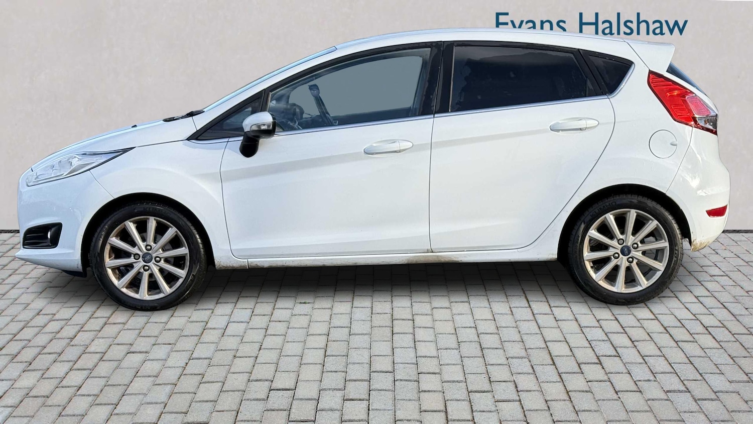 Used Ford Fiesta 2015 for sale - 76774228: Photo 4