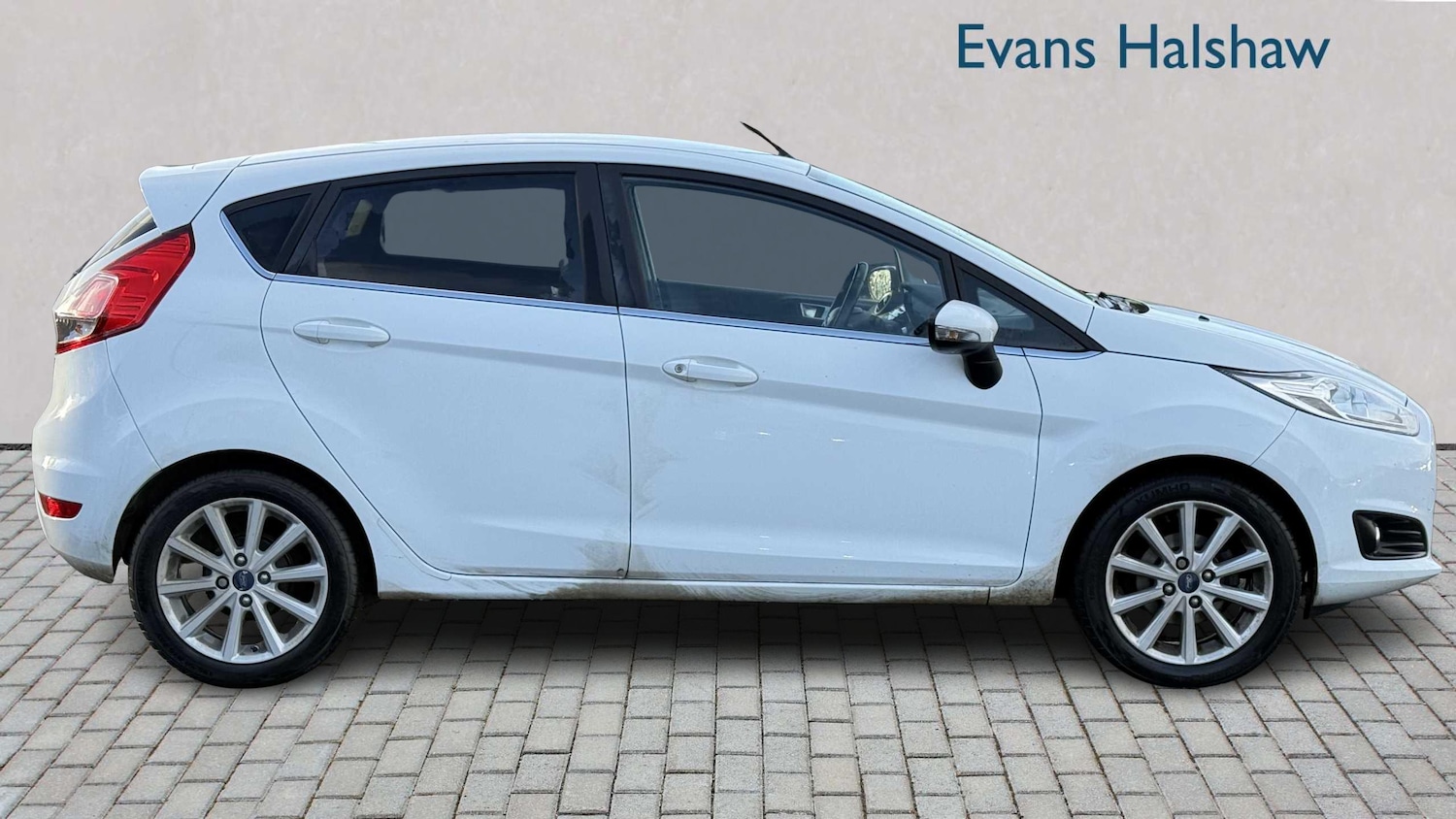 Used Ford Fiesta 2015 for sale - 76774228: Photo 6
