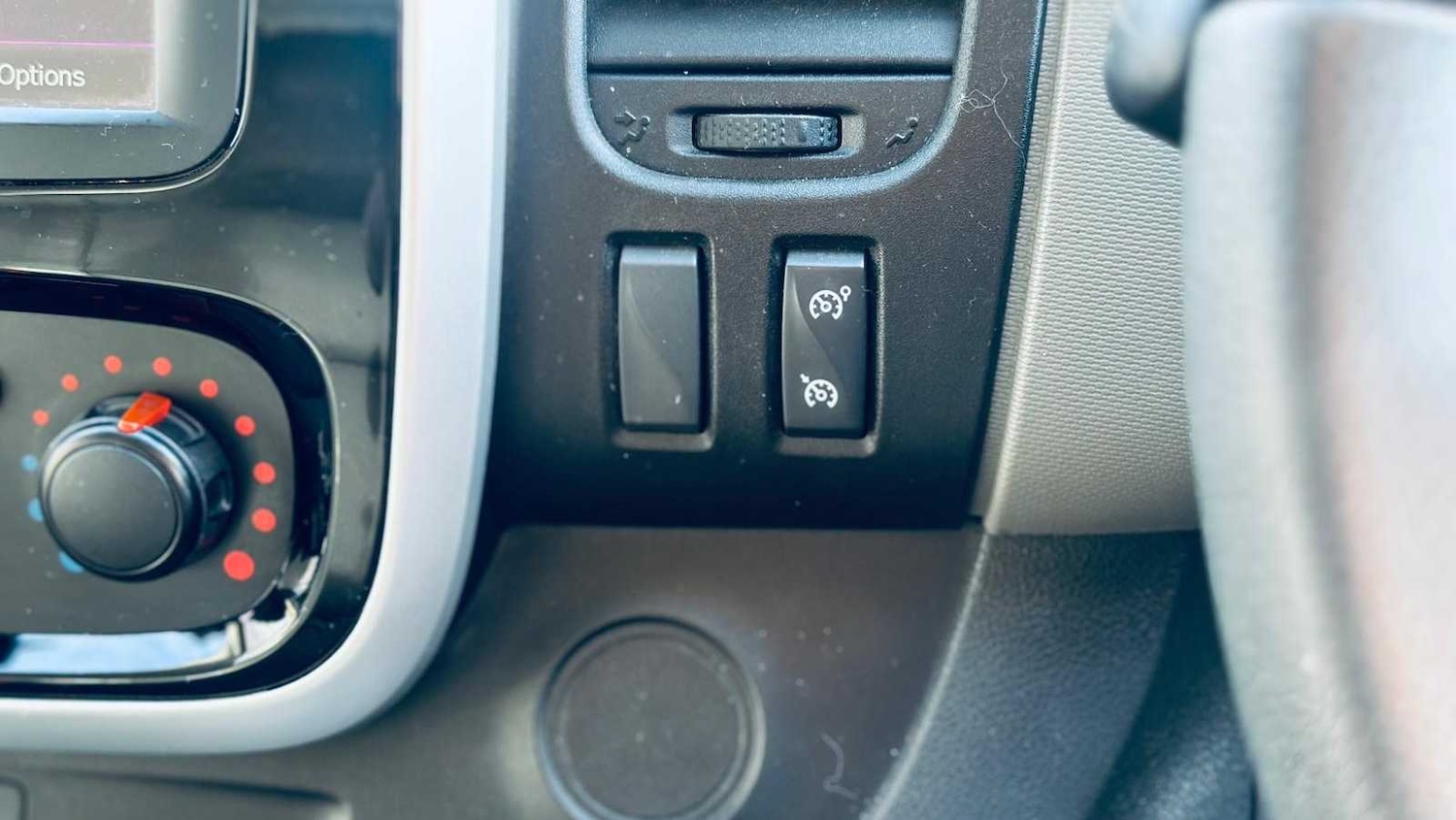 Used Renault Trafic for sale - 77741010: Photo 16