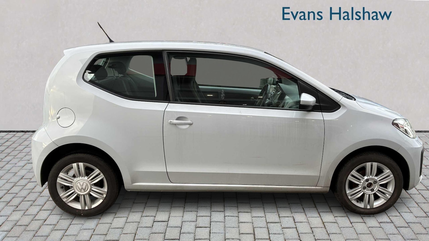 Used Volkswagen up! 2017 for sale - 77500456: Photo 3