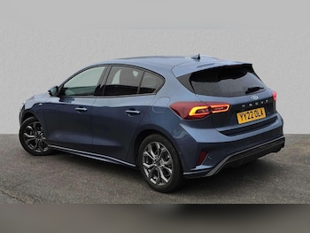 Used Ford Focus 2022 for sale - 76242495: Photo 2