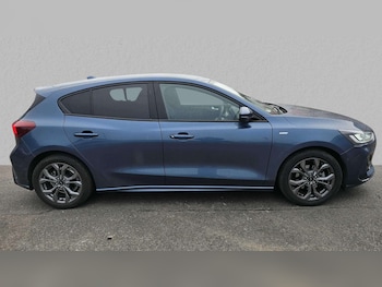 Used Ford Focus 2022 for sale - 76242495: Photo 3