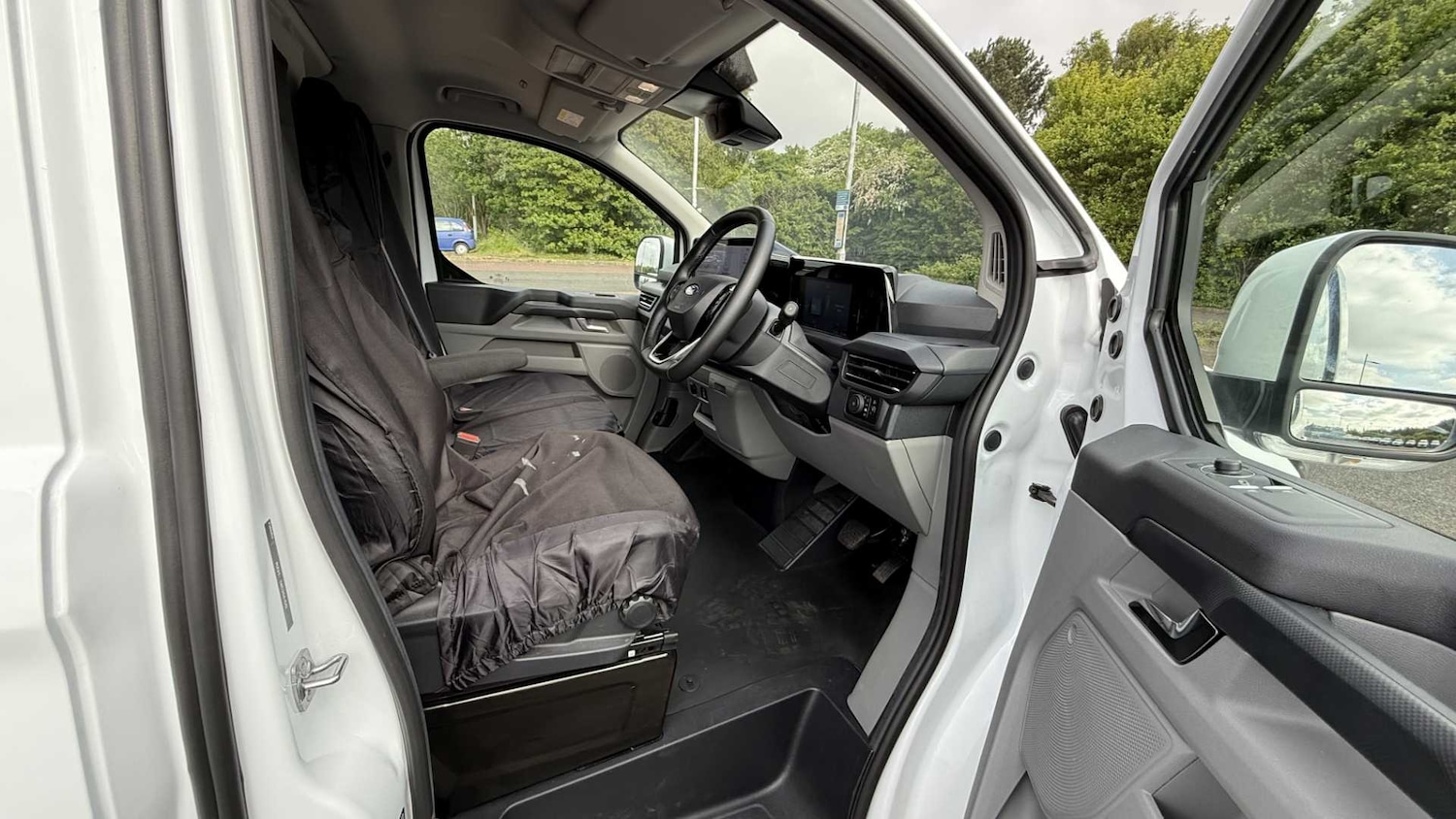 Used Ford Transit Custom 2024 for sale - 76610472: Photo 23