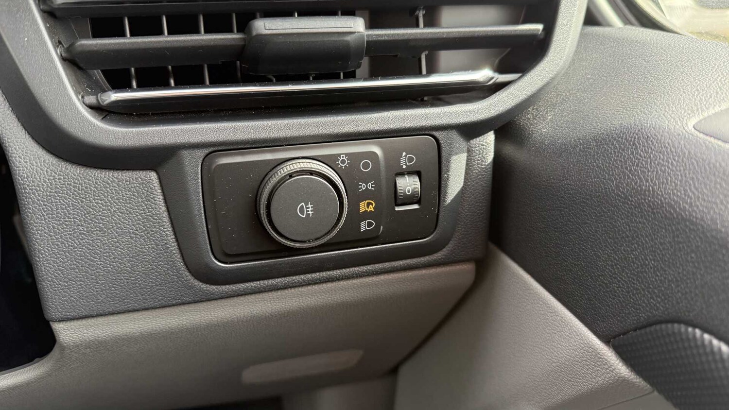 Used Ford Transit Custom 2024 for sale - 76610472: Photo 30