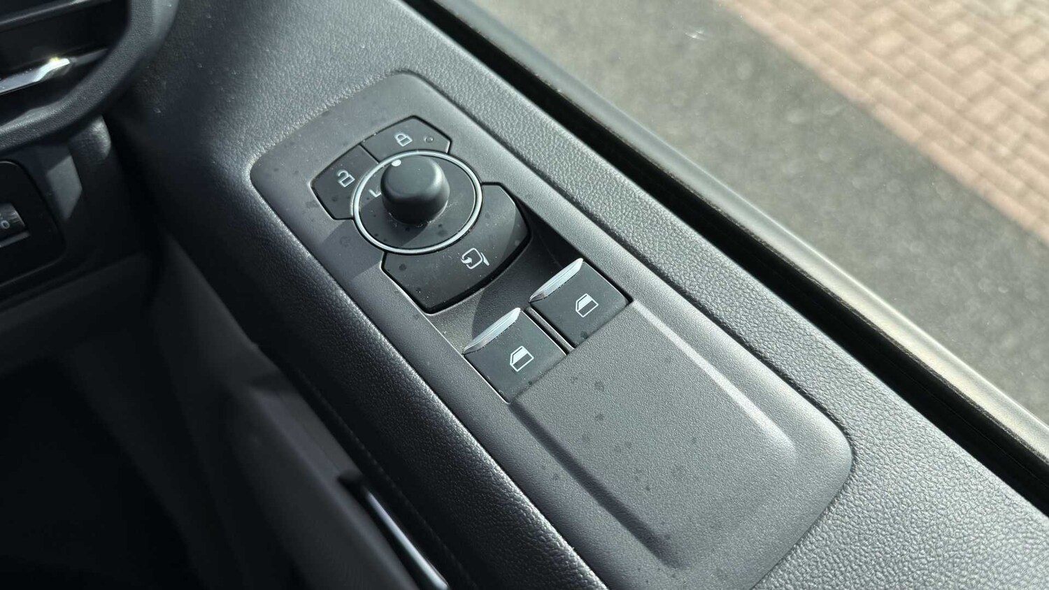 Used Ford Transit Custom 2024 for sale - 76610472: Photo 31