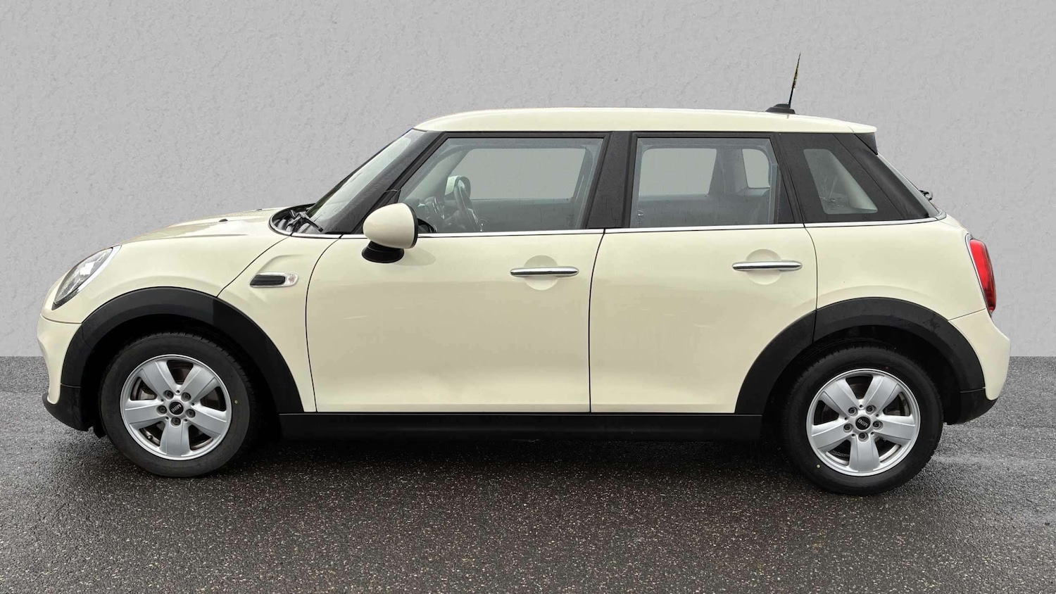 Used MINI Hatch 2018 for sale - 75967968: Photo 5
