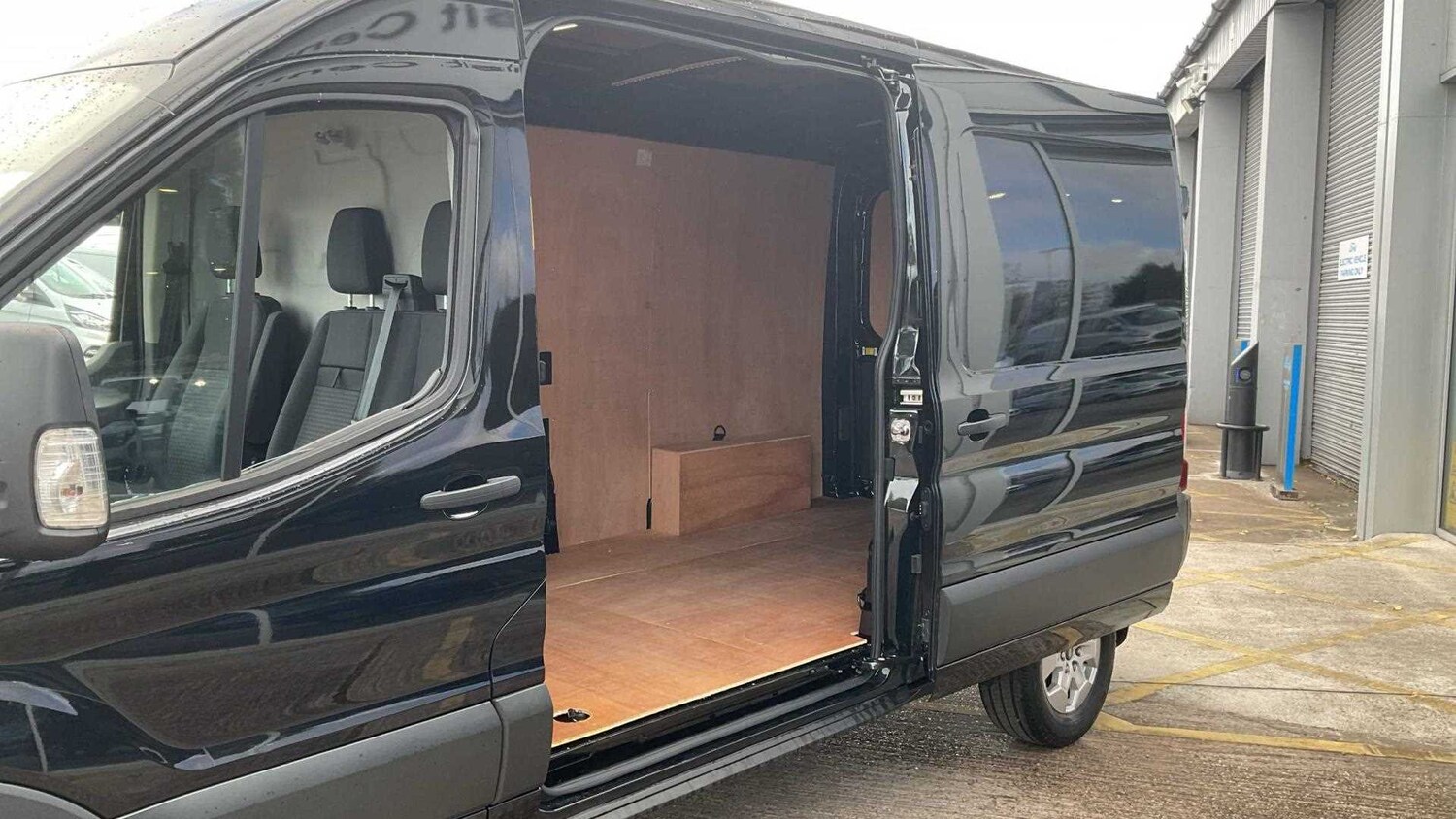 Used Ford Transit 2025 for sale - 77178961: Photo 35