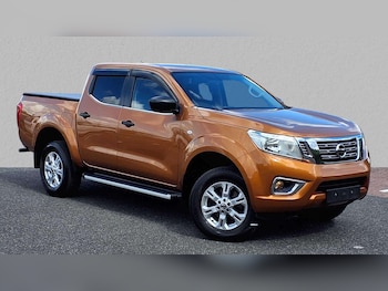 Nissan - Navara