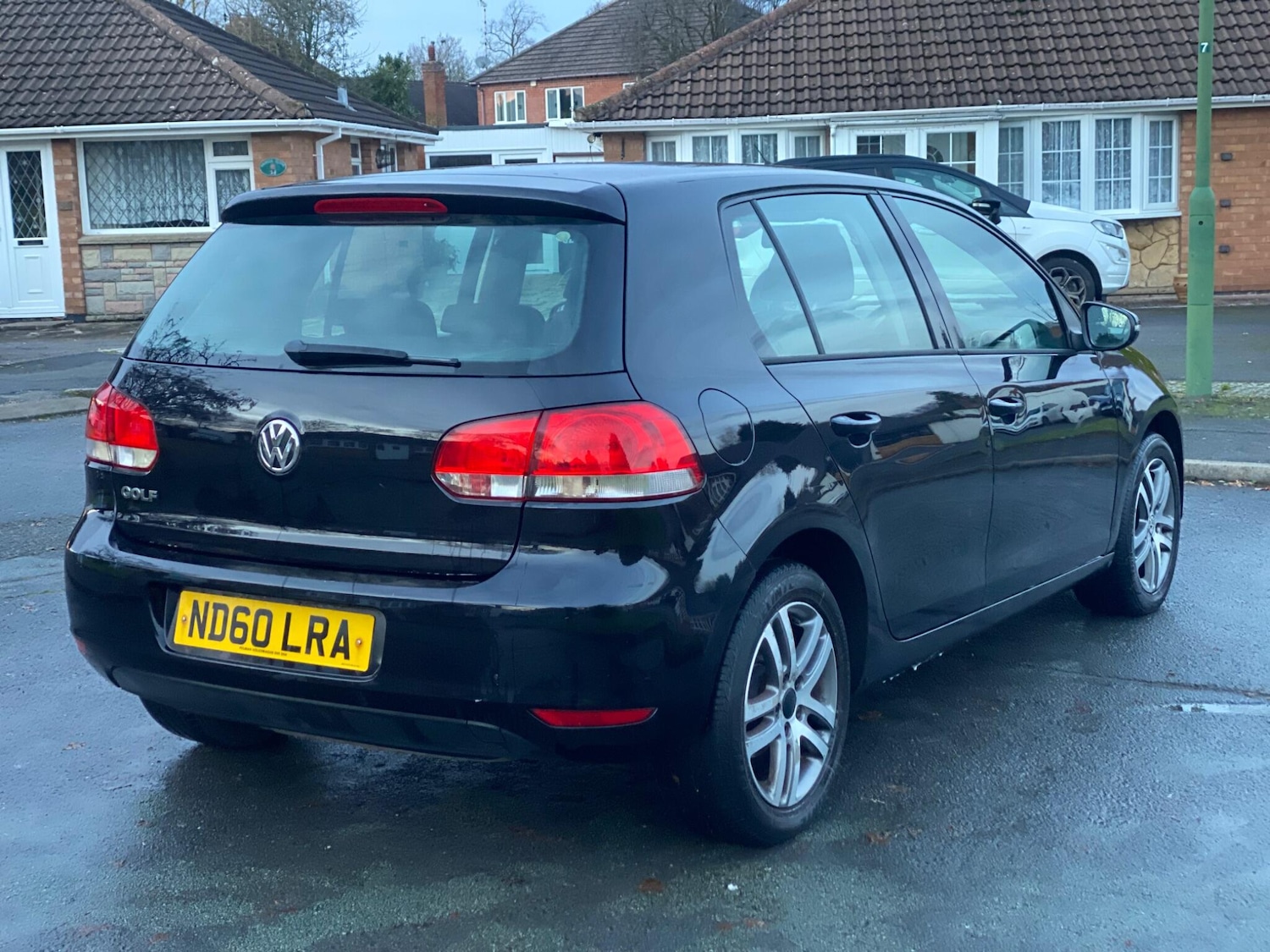 Used Volkswagen Golf 2011 for sale - 76935800: Photo 9