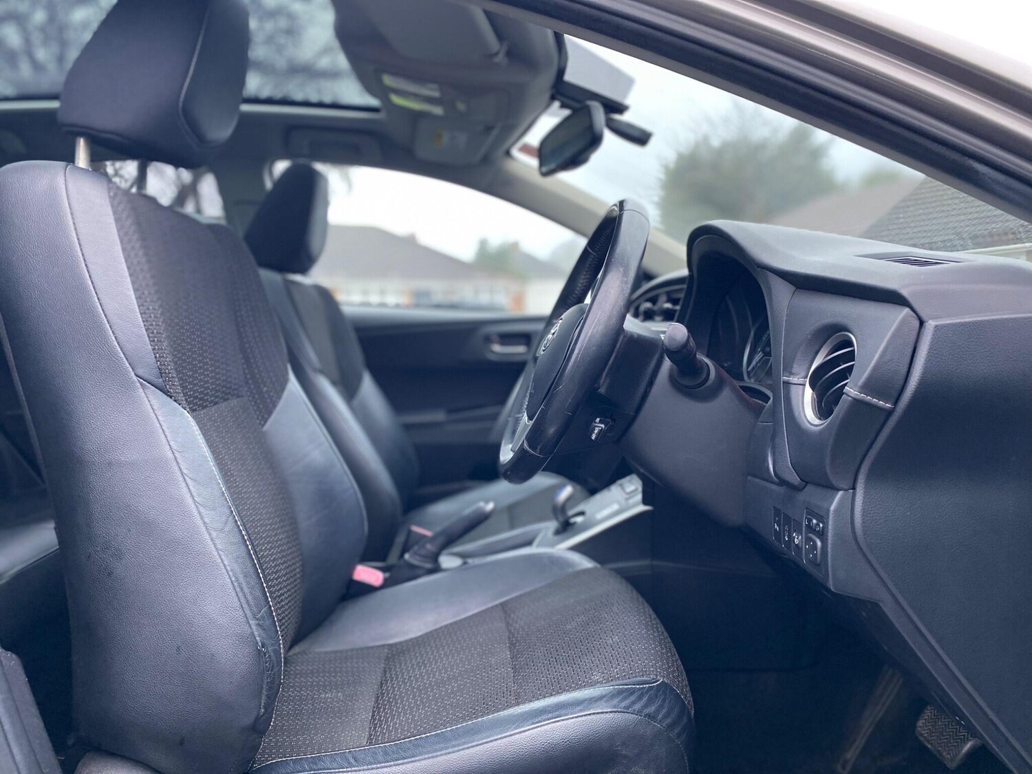 Used Toyota Auris 2013 for sale - 77376472: Photo 11