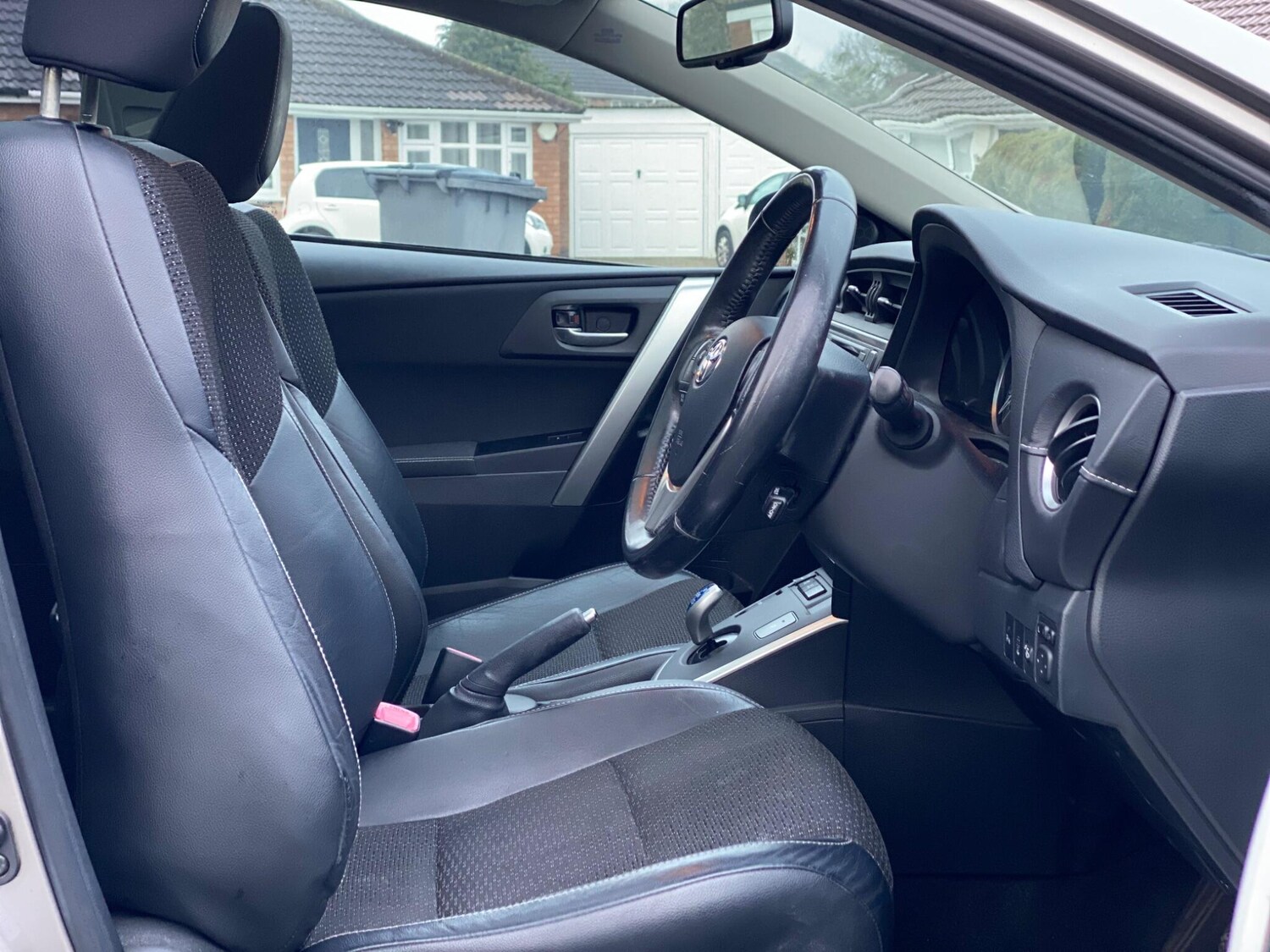 Used Toyota Auris 2013 for sale - 77376472: Photo 15