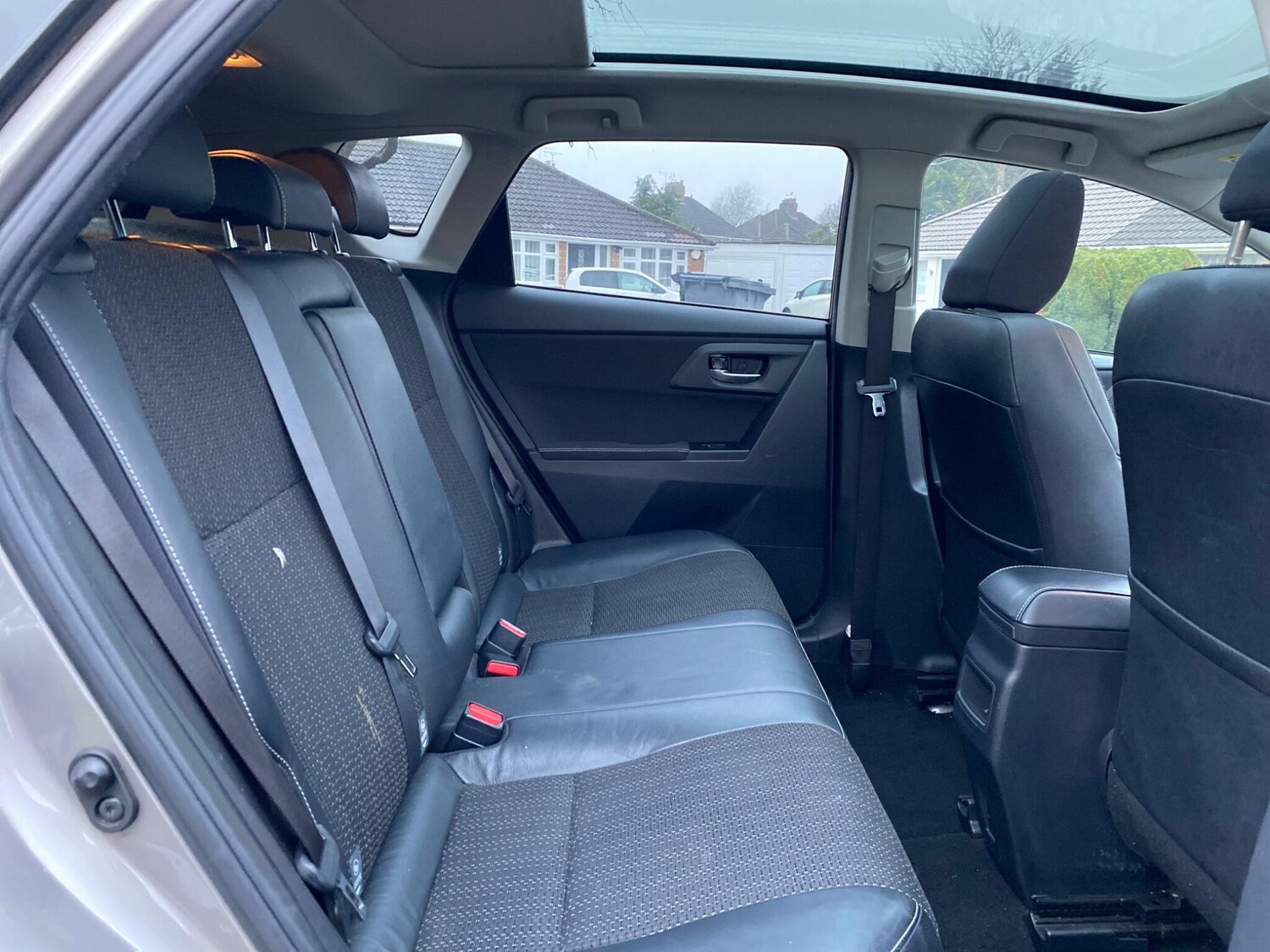 Used Toyota Auris 2013 for sale - 77376472: Photo 17