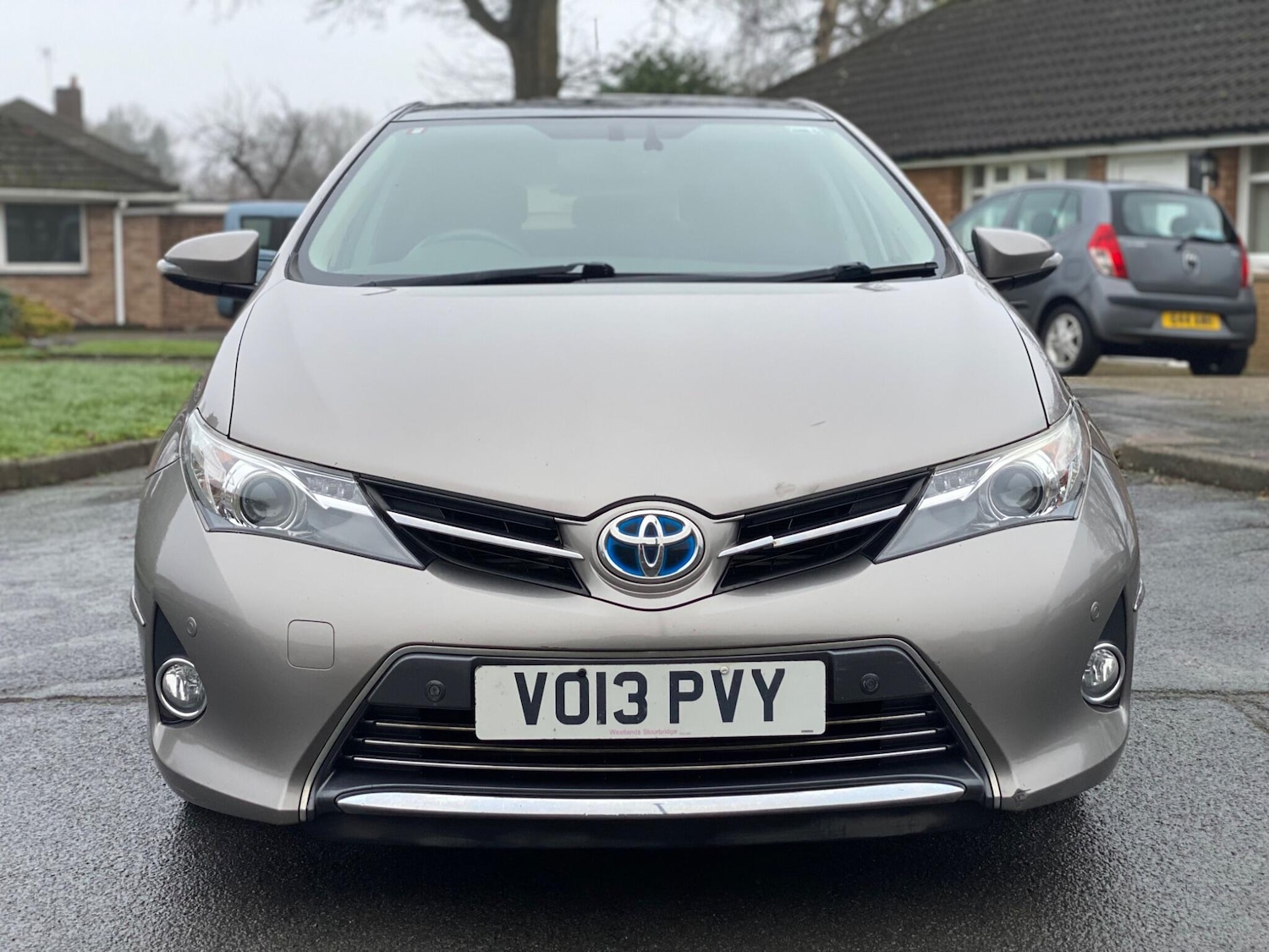 Used Toyota Auris 2013 for sale - 77376472: Photo 2