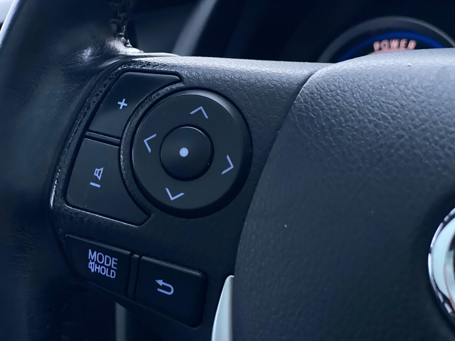 Used Toyota Auris 2013 for sale - 77376472: Photo 27