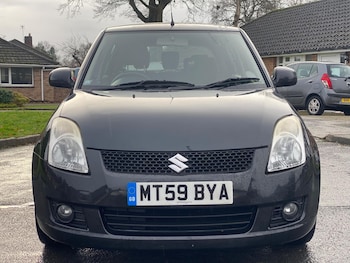 Used Suzuki Swift 2010 for sale - 76975666: Photo