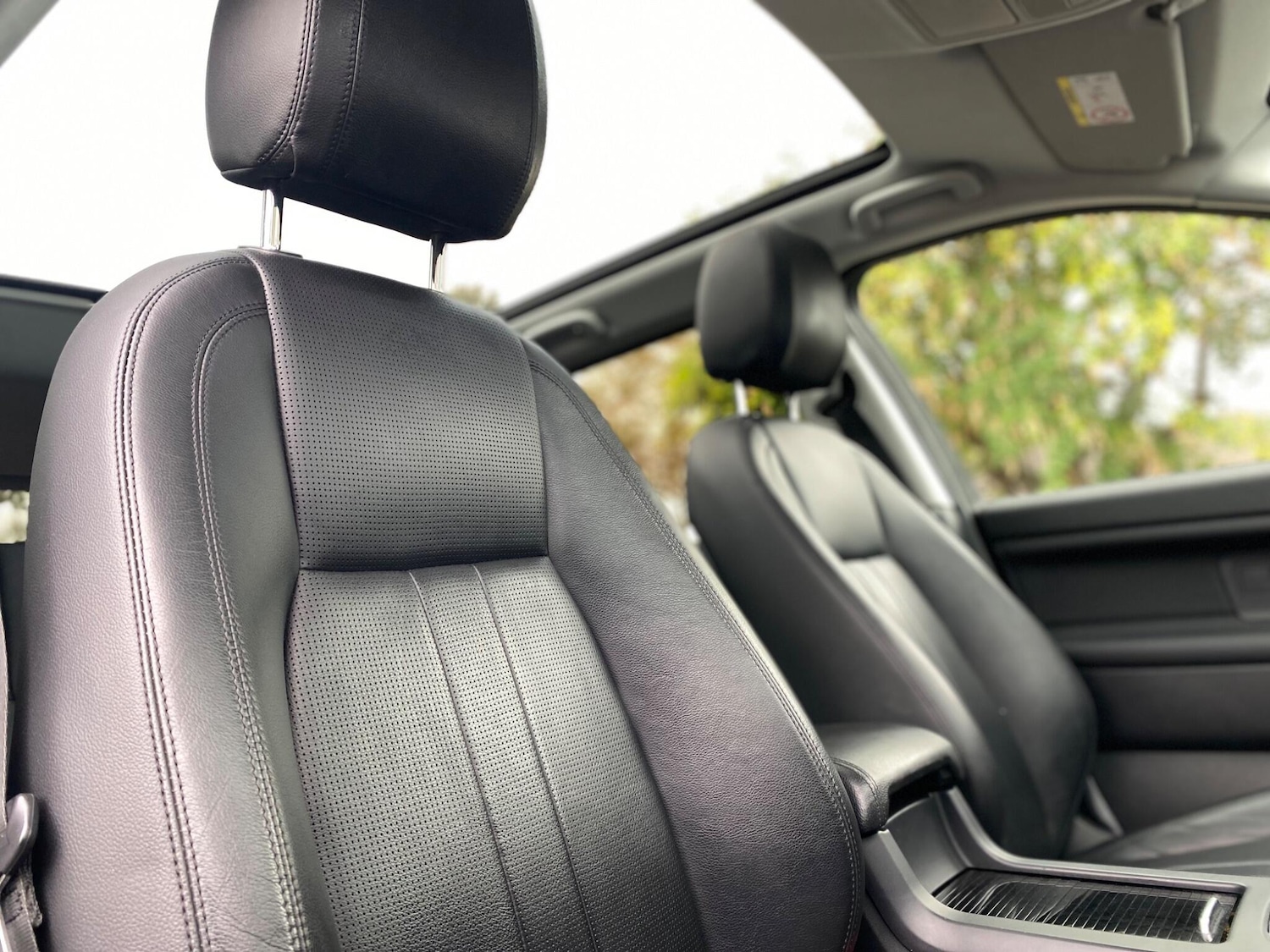 Used Land Rover Discovery Sport 2018 for sale - 77285944: Photo 16