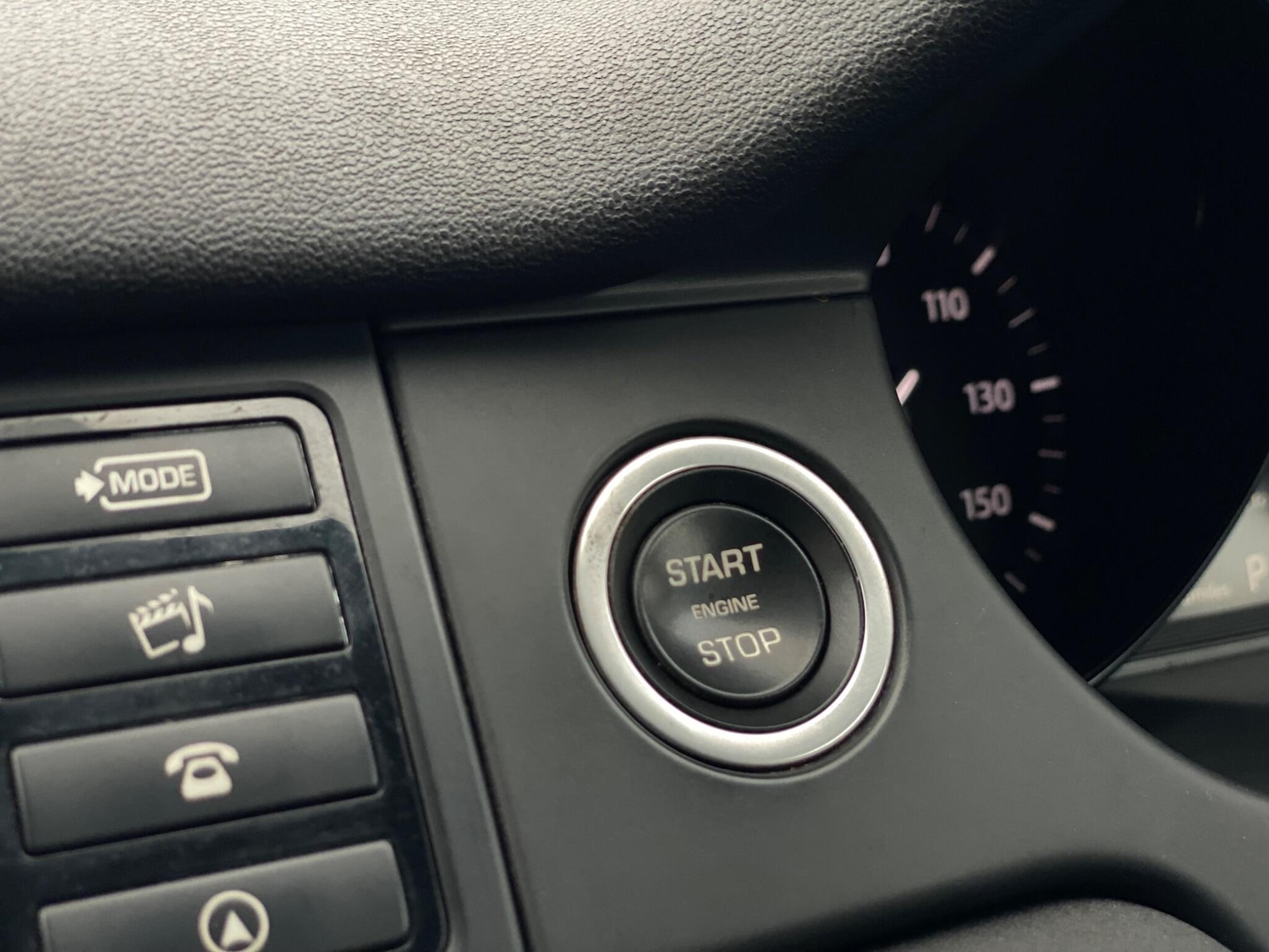 Used Land Rover Discovery Sport 2018 for sale - 77285944: Photo 25