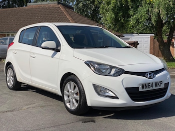 Used Hyundai i20 2014 for sale - 79012639: Photo