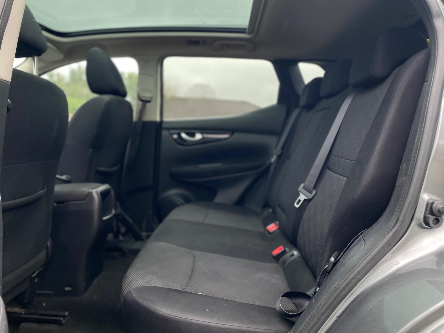 Used Nissan Qashqai 2016 for sale - 77320824: Photo 15