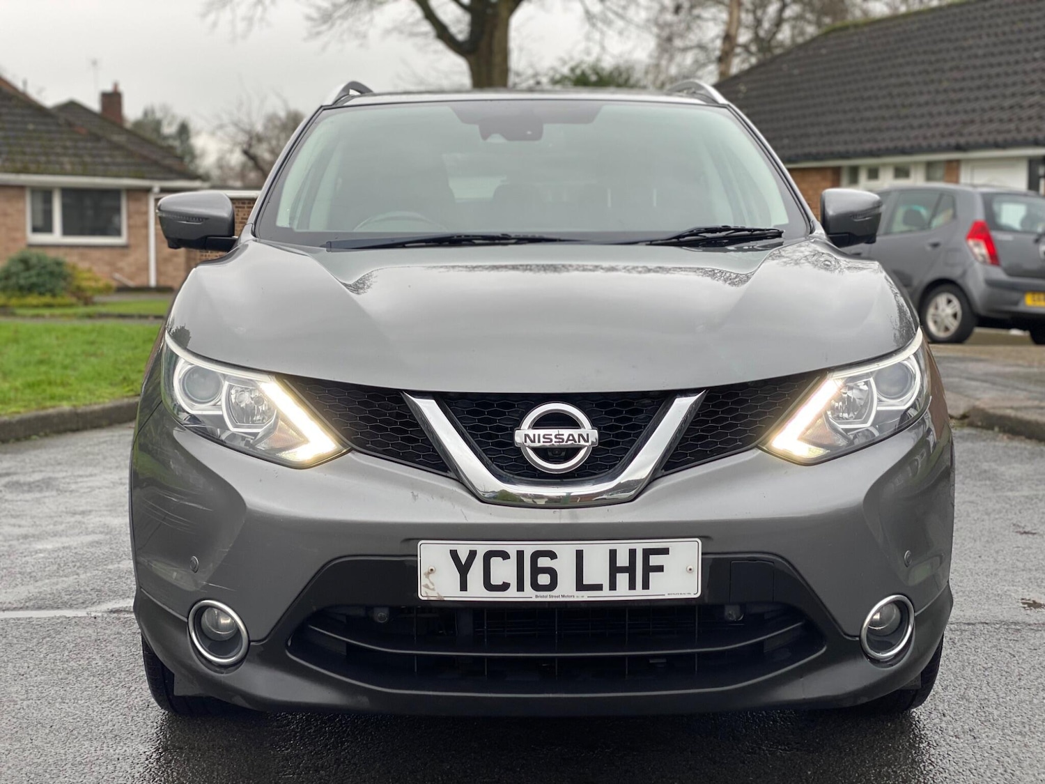 Used Nissan Qashqai 2016 for sale - 77320824: Photo 2