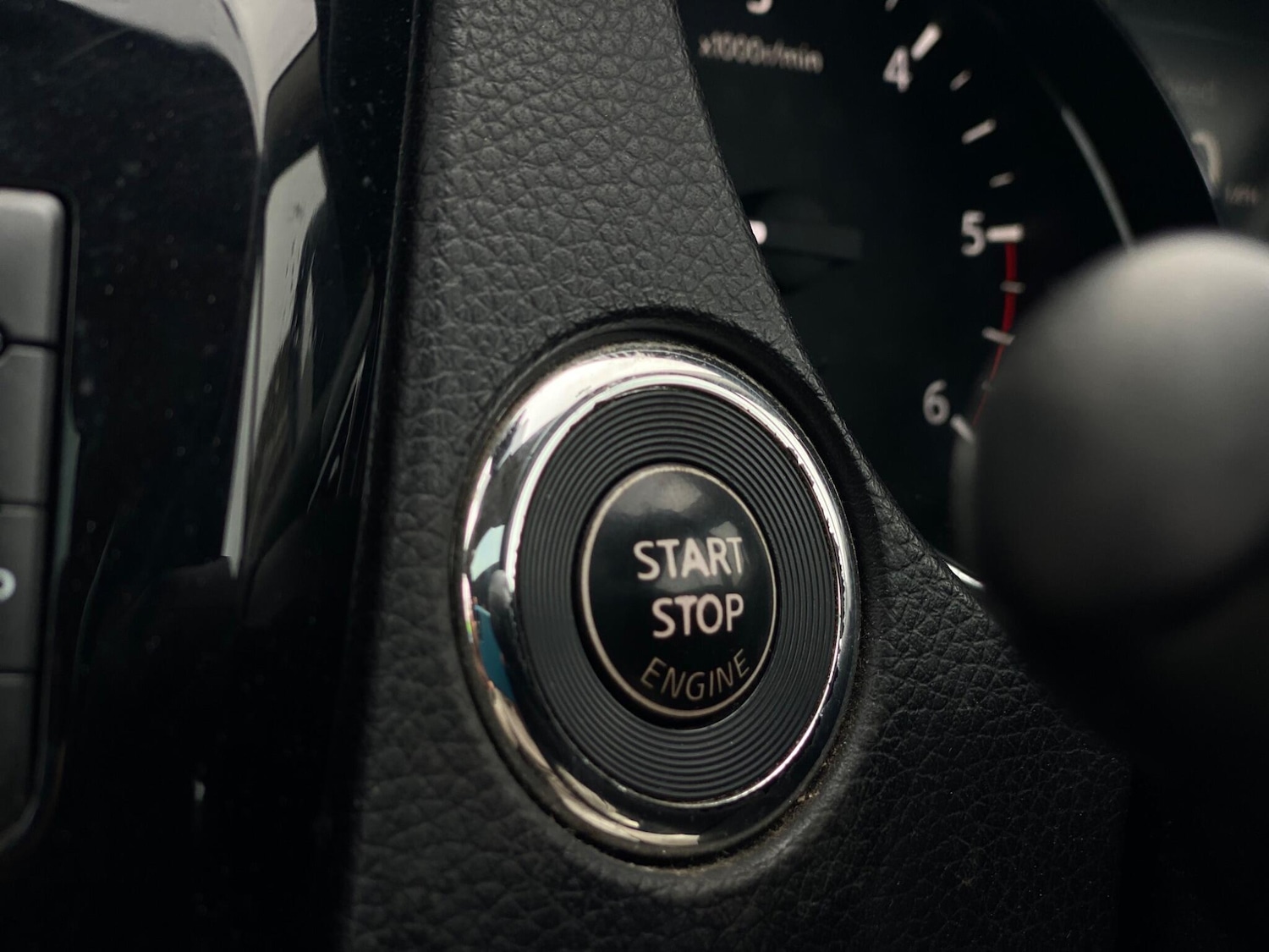 Used Nissan Qashqai 2016 for sale - 77320824: Photo 23