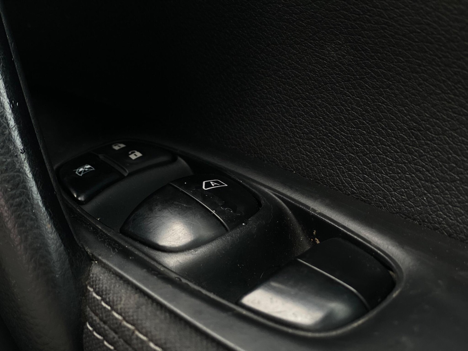 Used Nissan Qashqai 2016 for sale - 77320824: Photo 27