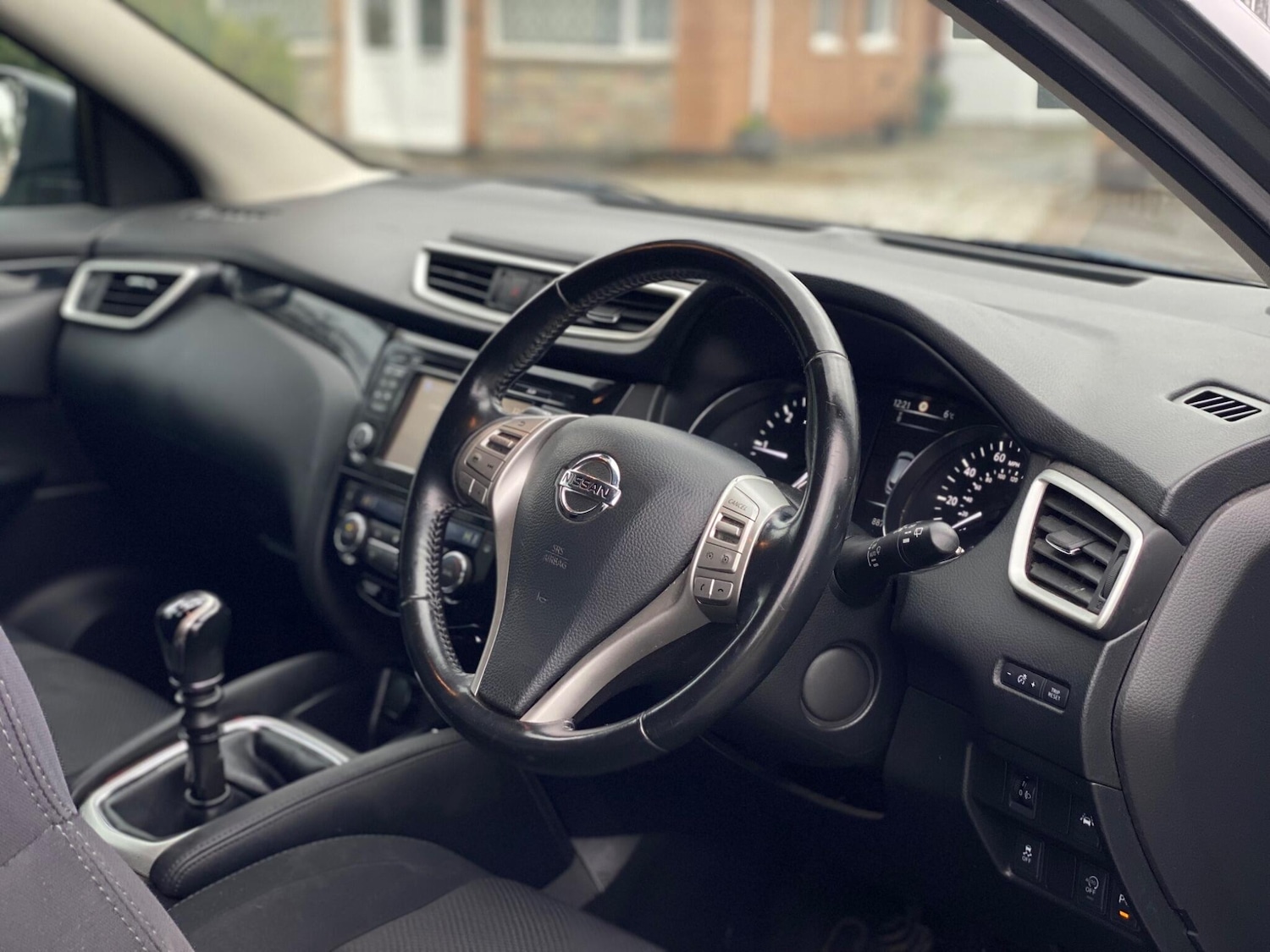 Used Nissan Qashqai 2016 for sale - 77320824: Photo 9