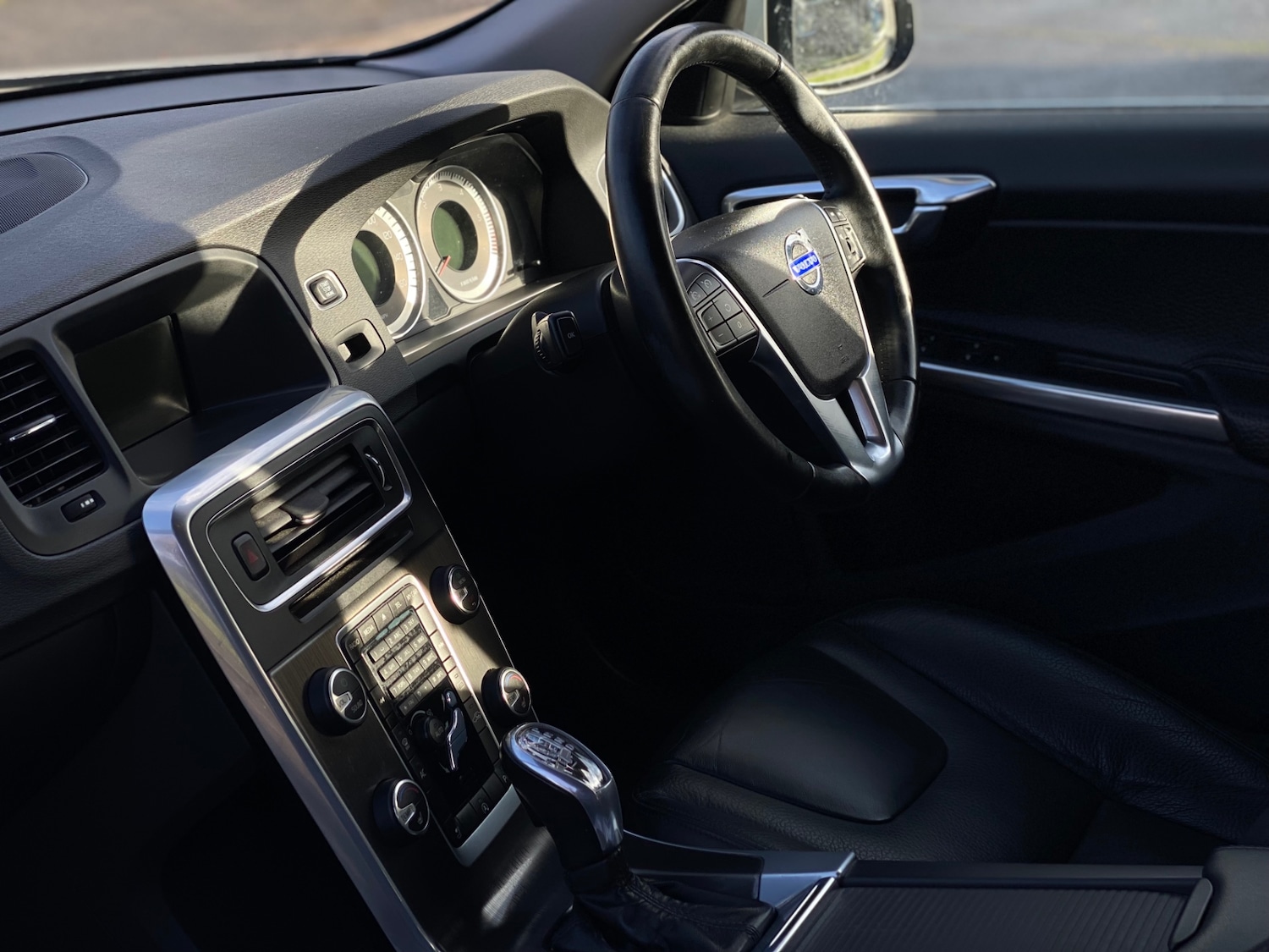 Used Volvo S60 2013 for sale - 76845080: Photo 18