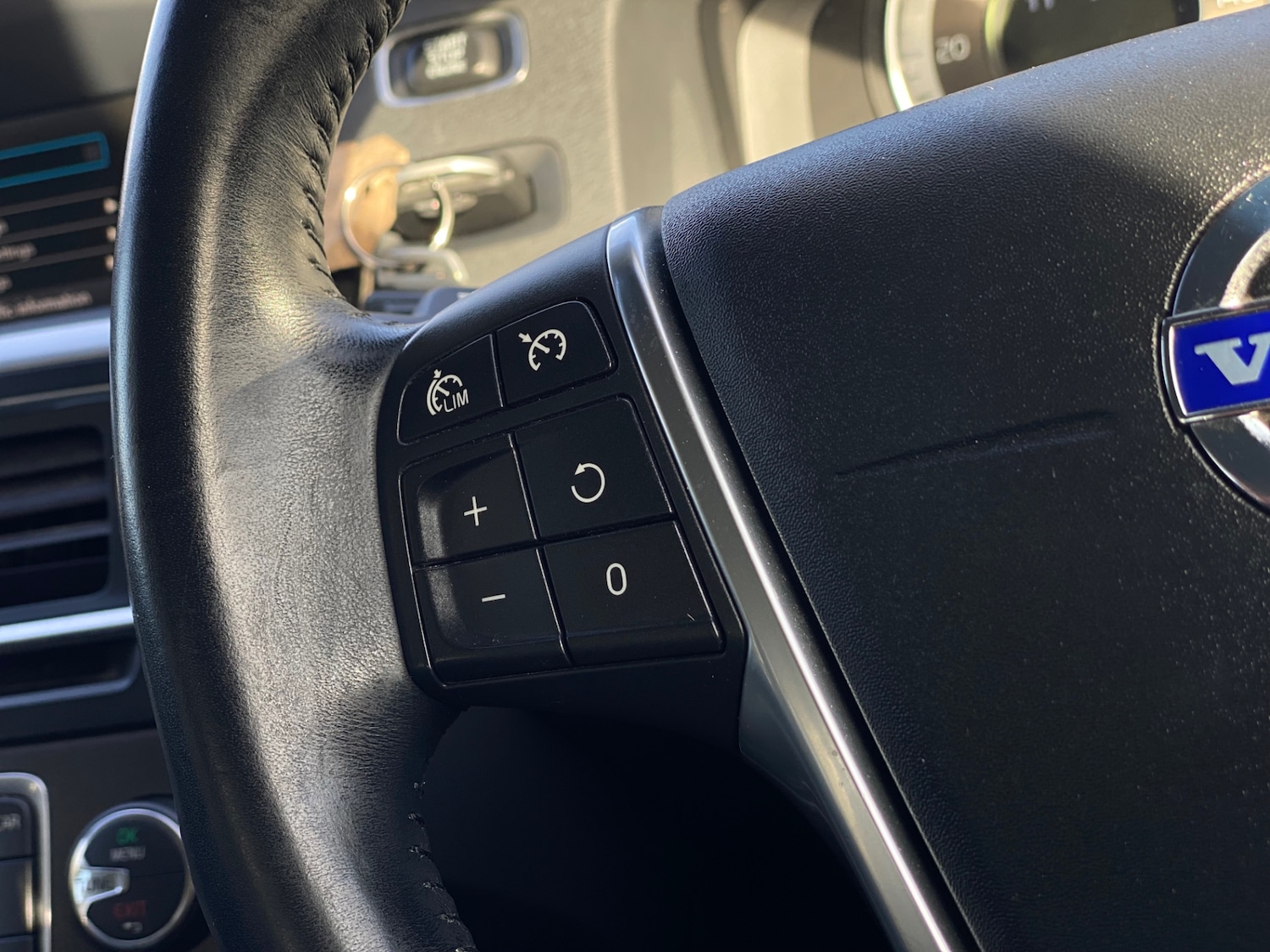 Used Volvo S60 2013 for sale - 76845080: Photo 19