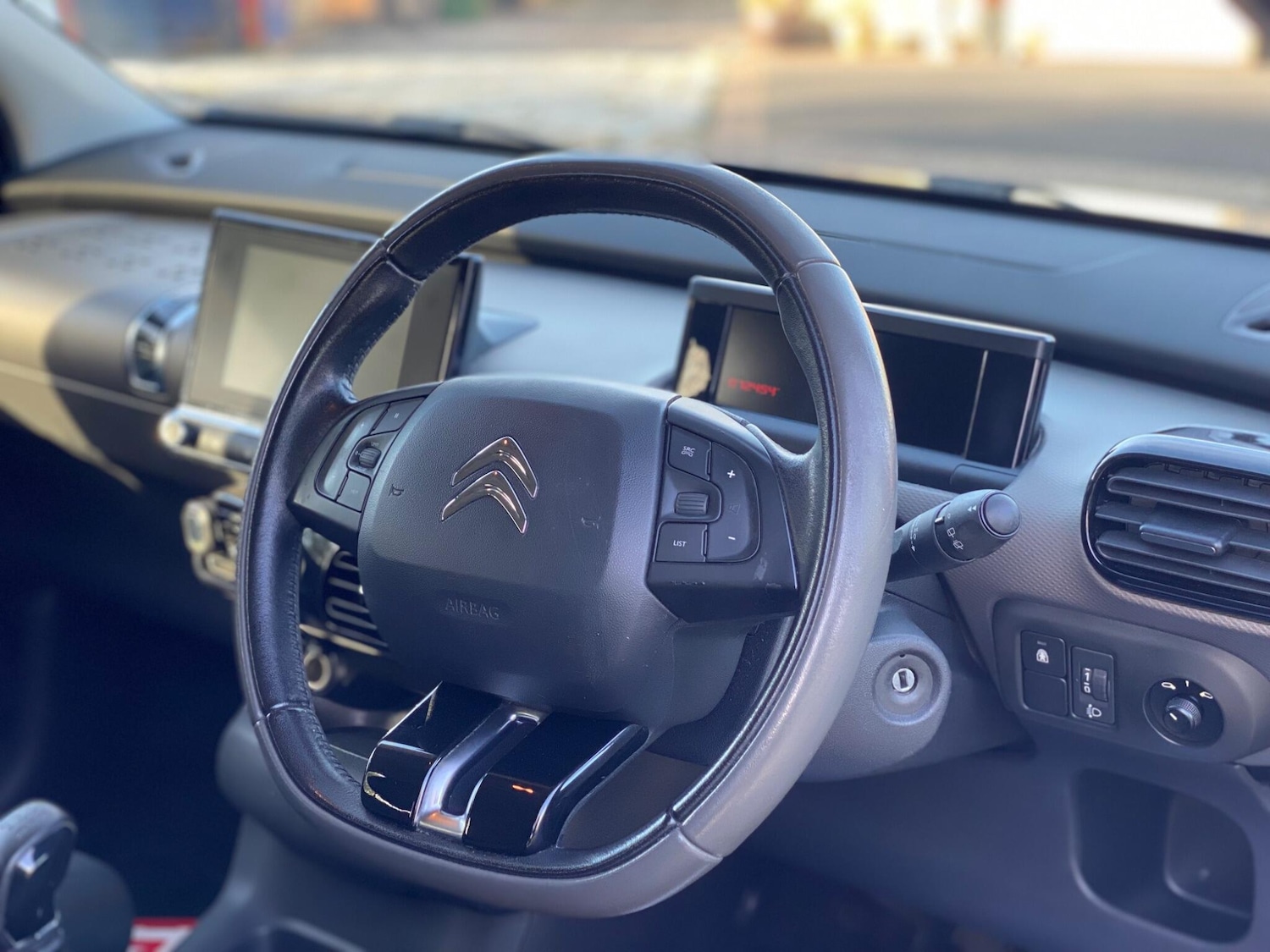 Used Citroen C4 Cactus for sale - 76824401: Photo 7