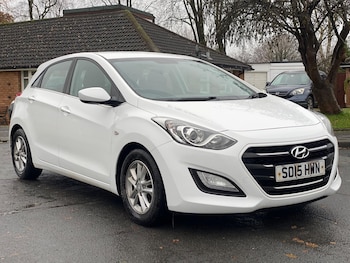 2015 (15) - 1.6 CRDi Blue Drive SE 5dr