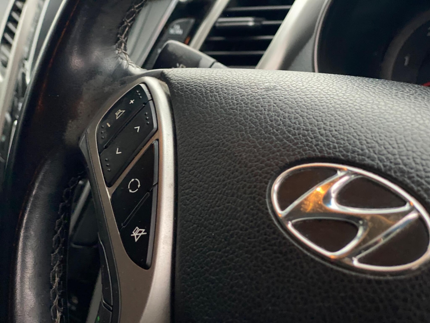 Used Hyundai i30 2015 for sale - 76855831: Photo 22