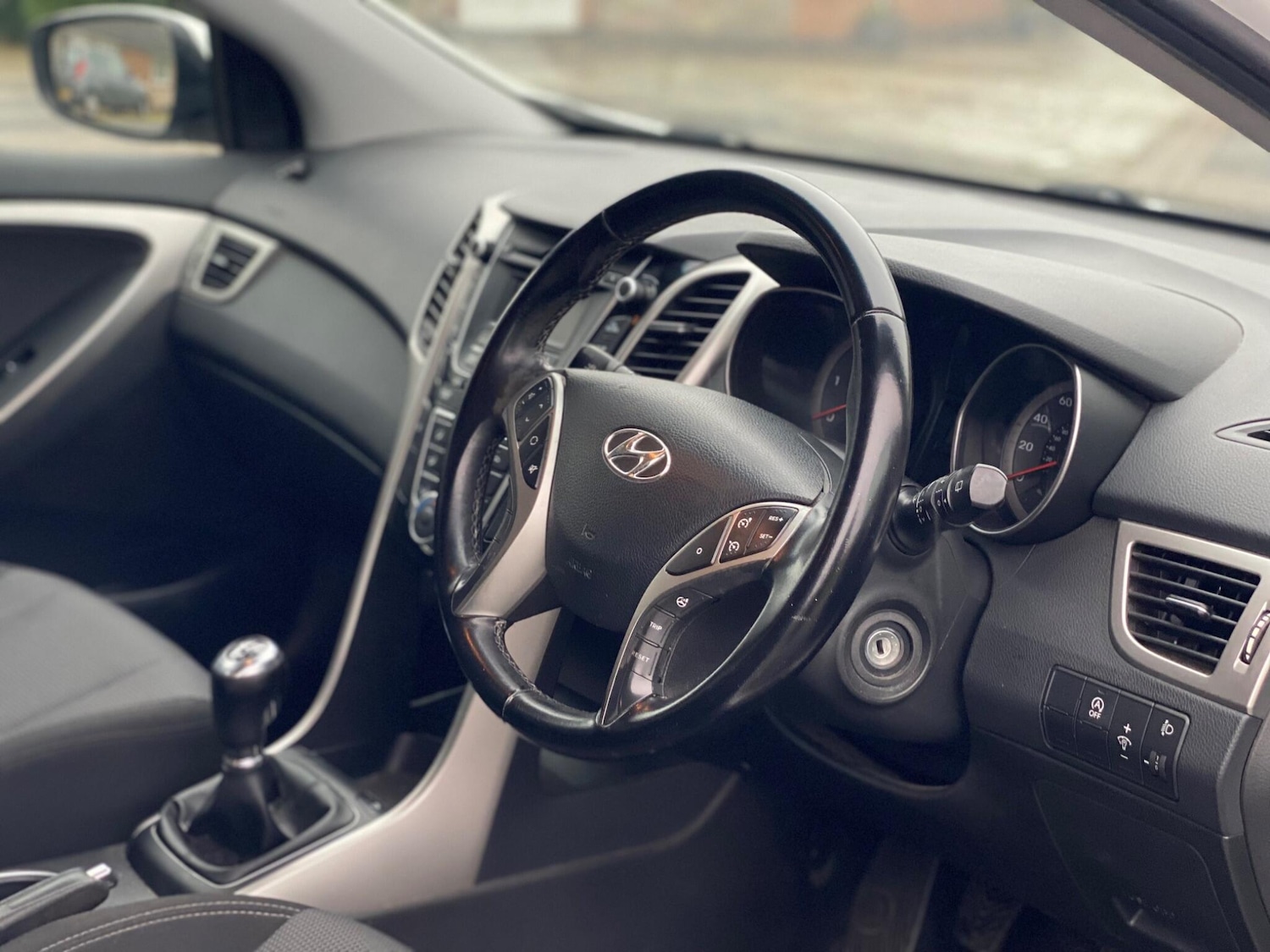 Used Hyundai i30 2015 for sale - 76855831: Photo 9