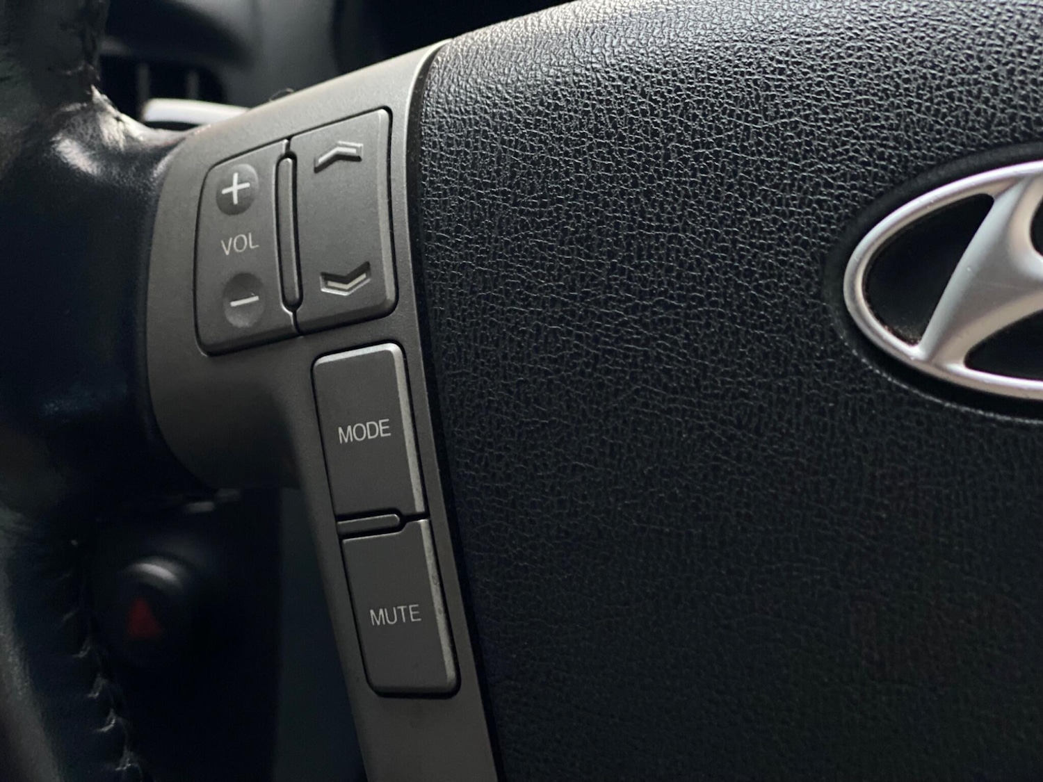 Used Hyundai i800 2011 for sale - 77315246: Photo 32